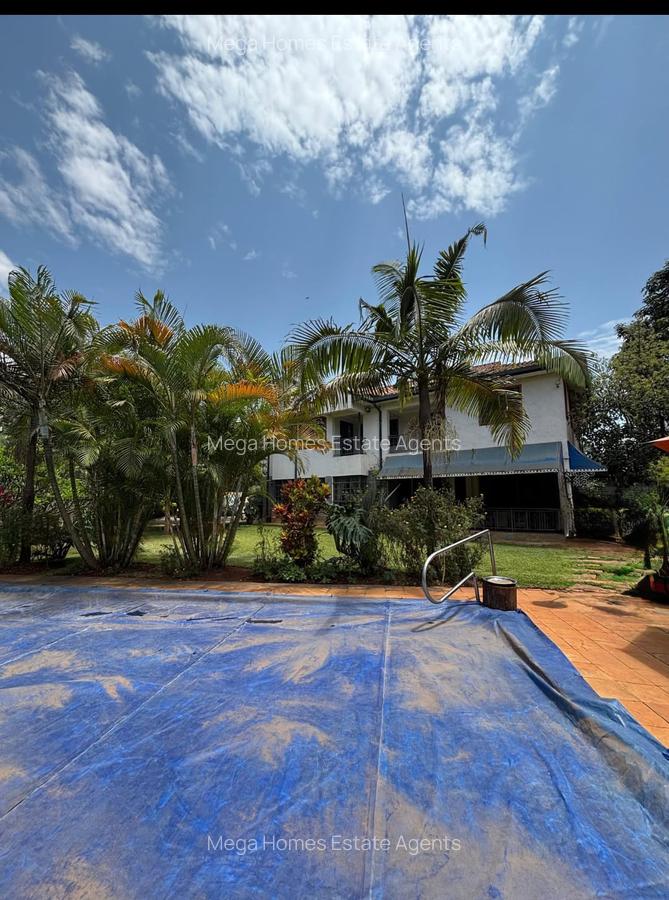 5 Bed House with En Suite in Runda - 7