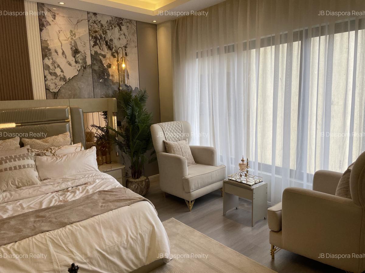 4 Bed Apartment with En Suite at Parklands - 17