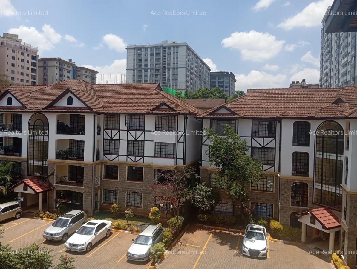 3 Bed Apartment with En Suite at Valley Arcade - 1
