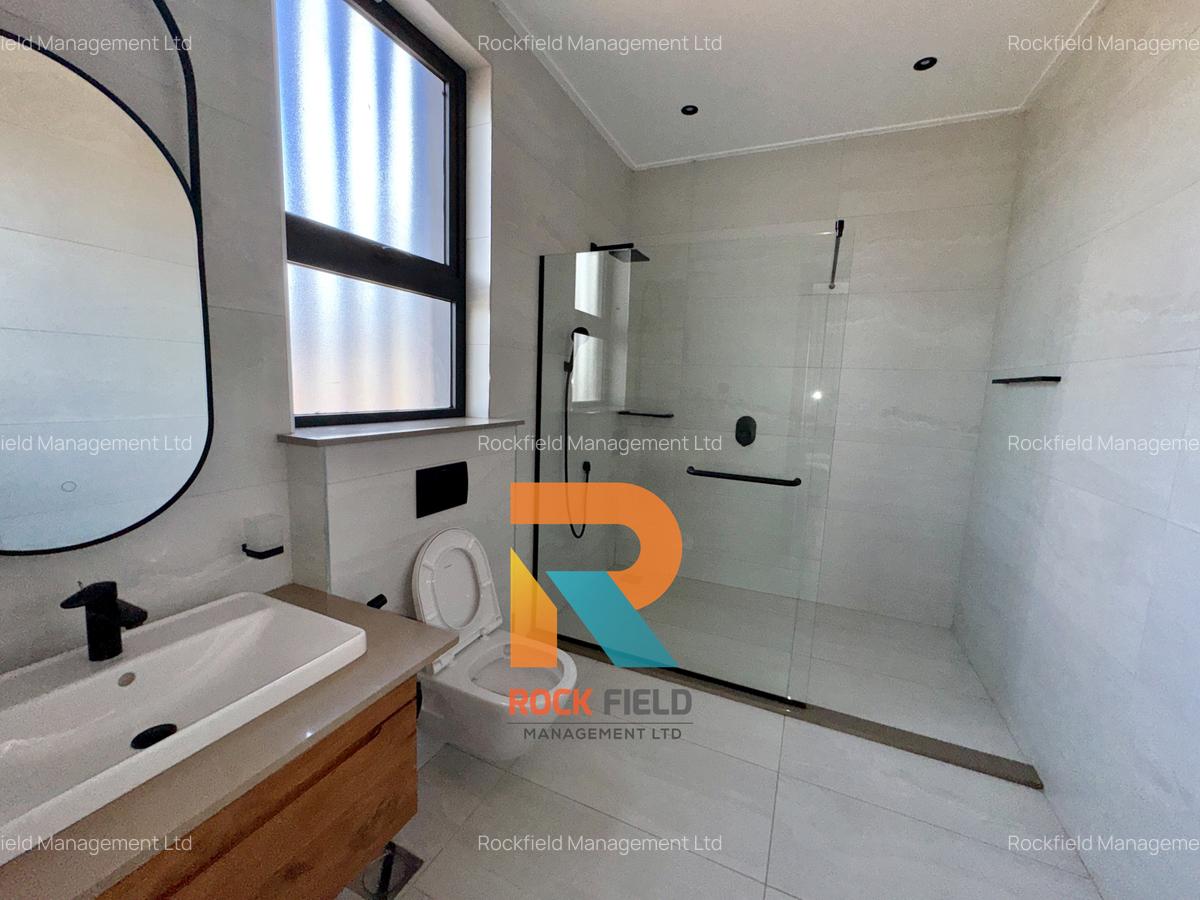 4 Bed Townhouse with En Suite in Loresho - 12