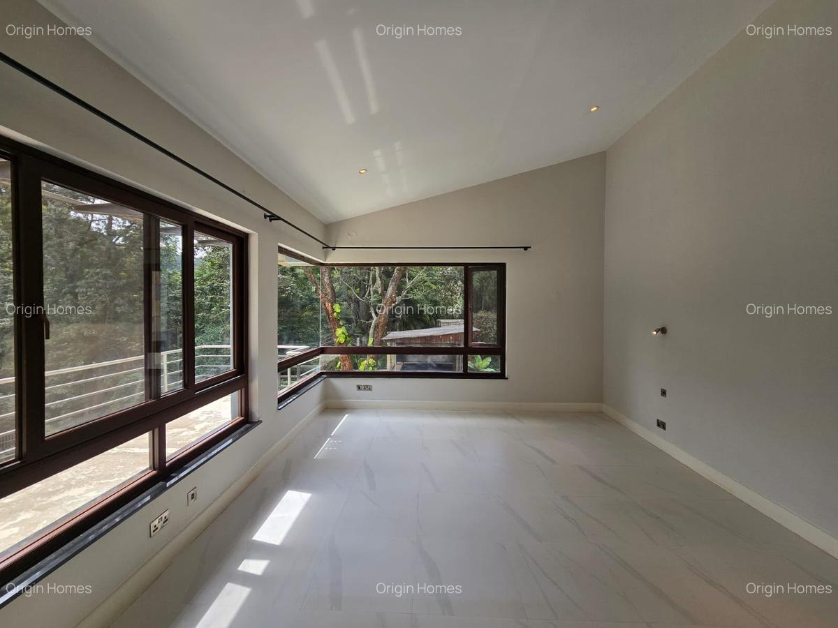 3 Bed Townhouse with En Suite at Spring Valley - 4