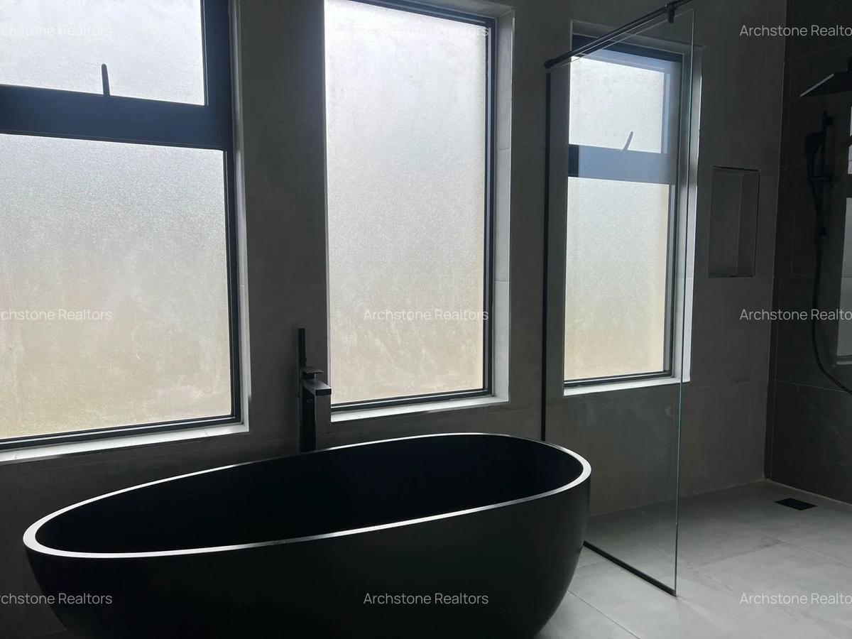 3 Bed Townhouse with En Suite in Runda - 8