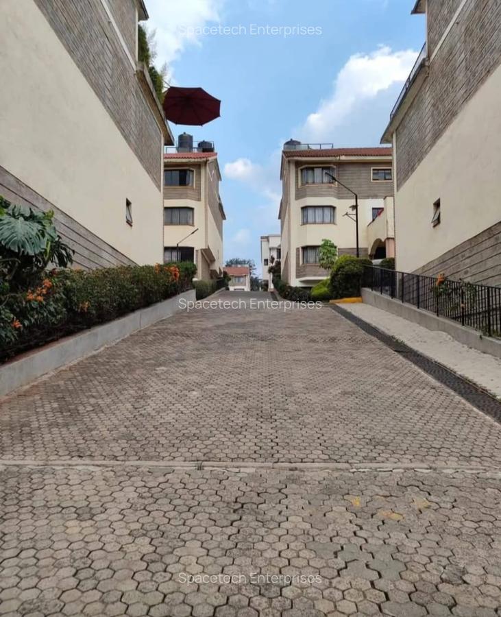 4 Bed Townhouse with En Suite in Westlands Area - 2