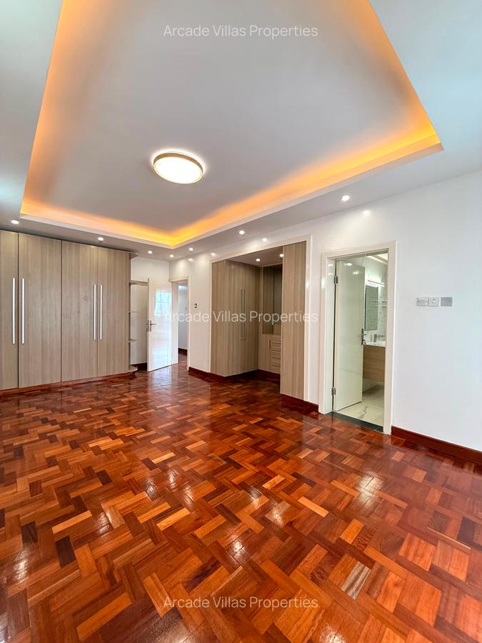3 Bed Apartment with En Suite in Kileleshwa - 15
