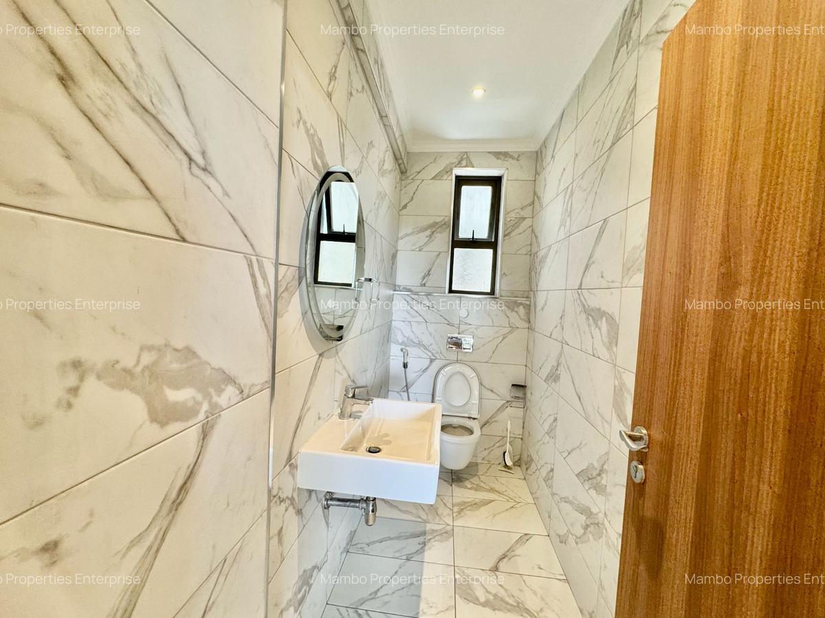 Furnished 2 Bed Apartment with En Suite at Rhapta Rd - 16