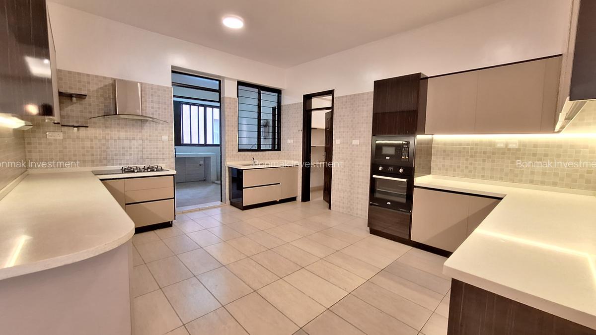 3 Bed Apartment with En Suite at Off General Mathenge - 5