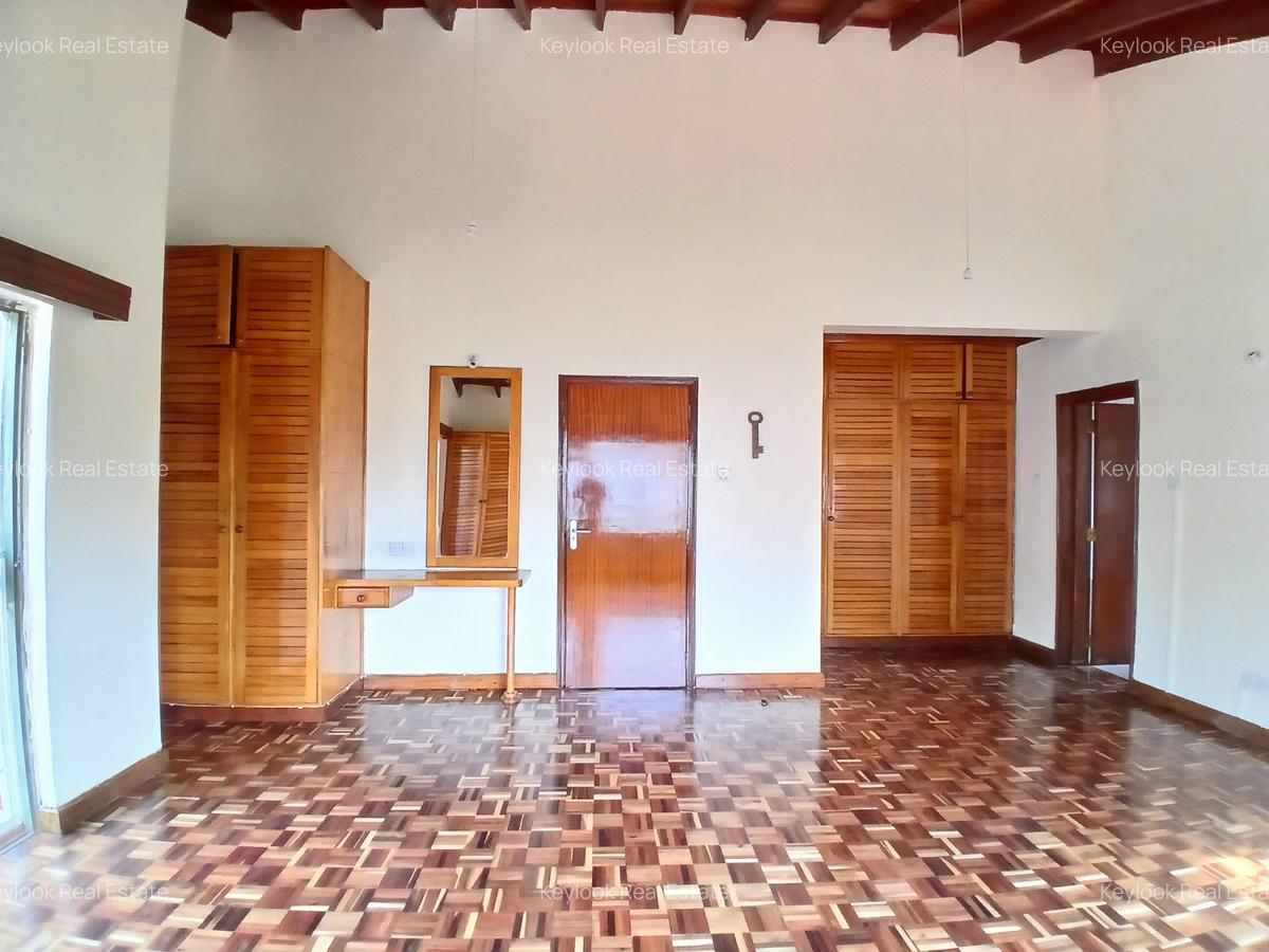 4 Bed Townhouse with En Suite at Lavington Green - 9