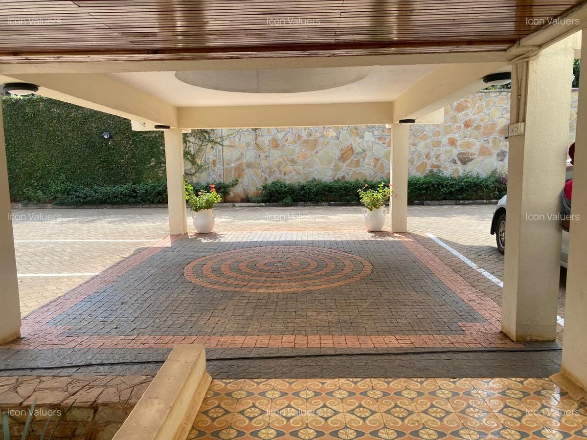 5,000 ft² Office with Service Charge Included at Kabarsiran Avenue - 7