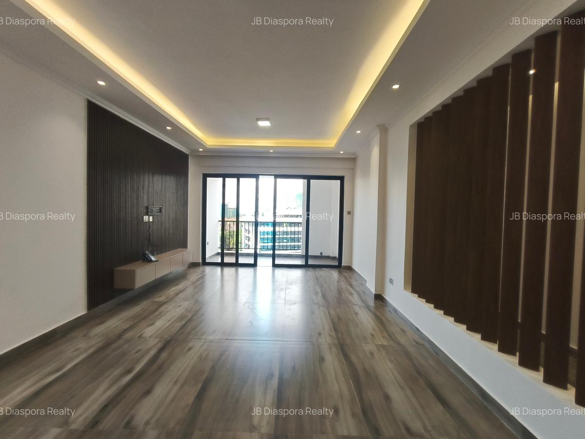 2 Bed Apartment with En Suite at Brookside - 4