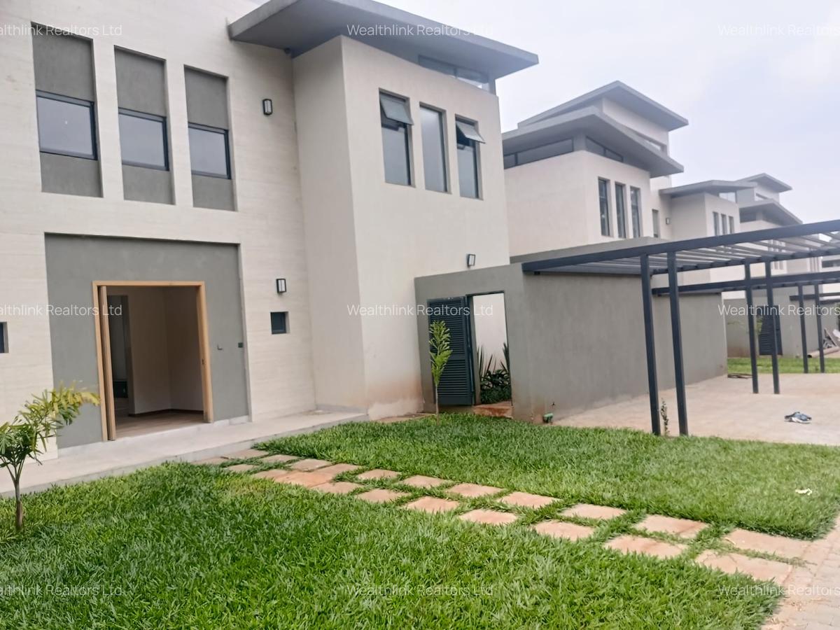 4 Bed Townhouse with En Suite at Runda - 1