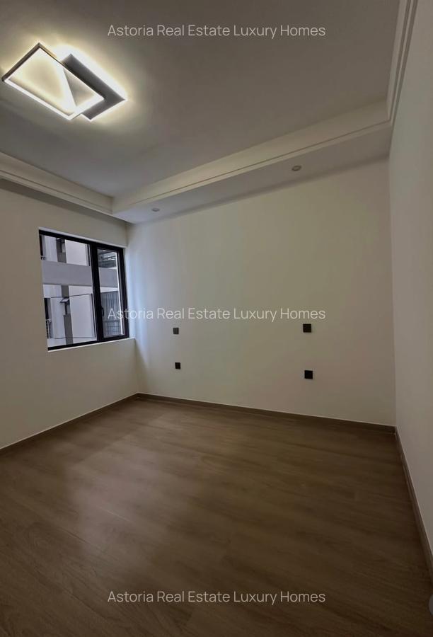 3 Bed Apartment with En Suite in Lavington - 9
