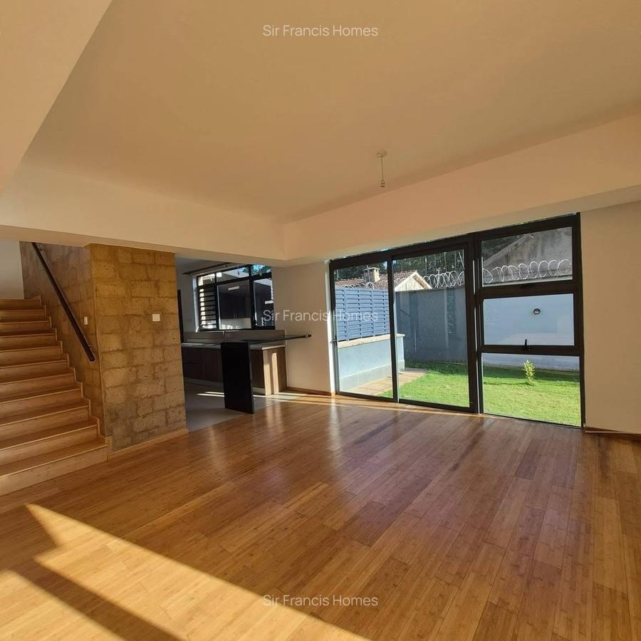 4 Bed Townhouse with En Suite at Garden Estate - 11