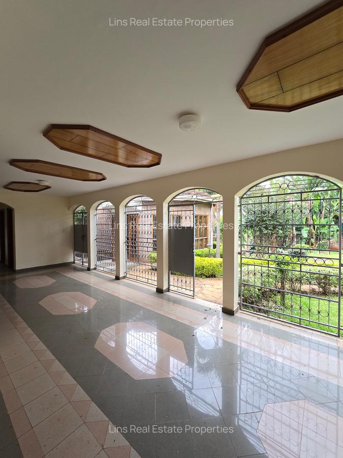 6 Bed House with En Suite in Runda - 5