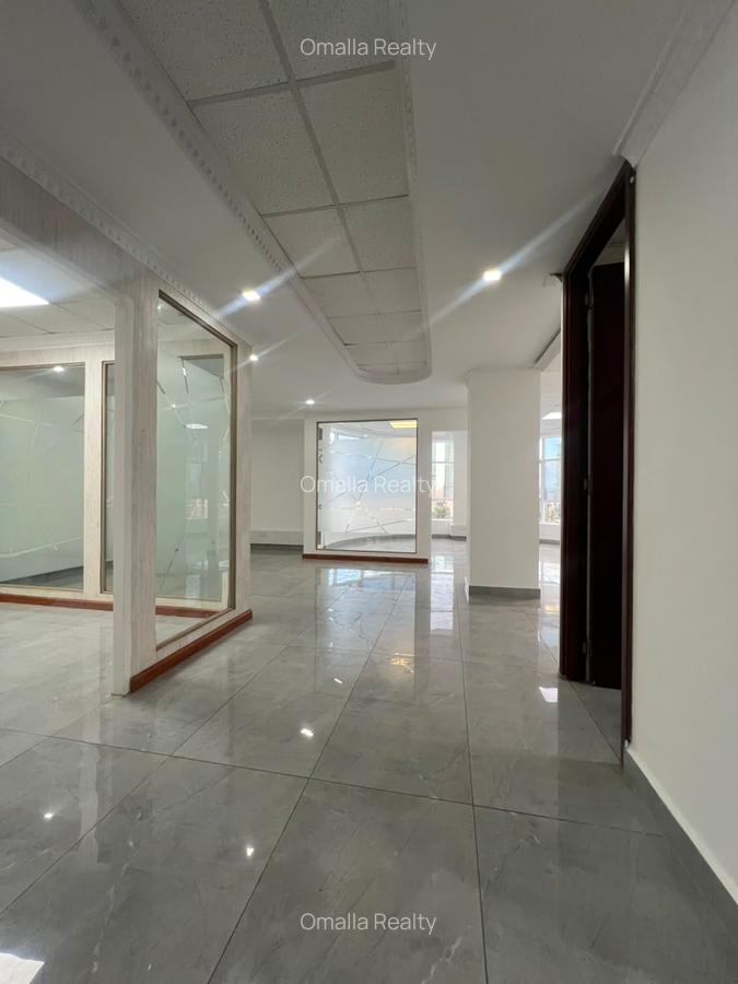 1,230 ft² Commercial Property with Service Charge Included in Westlands Area - 6