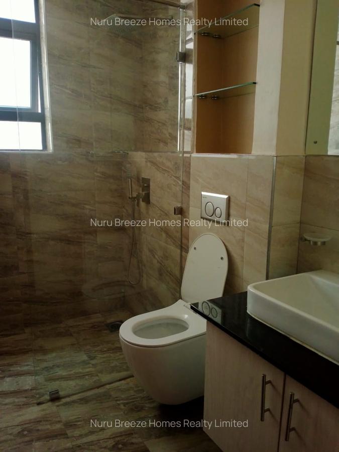 4 Bed Apartment with En Suite in Riverside - 18