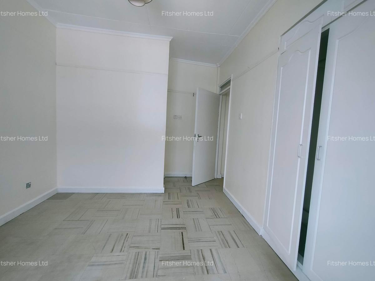 3 Bed Apartment with En Suite in Ngara - 12