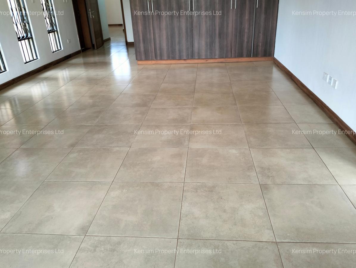4 Bed Townhouse with En Suite in Runda - 16