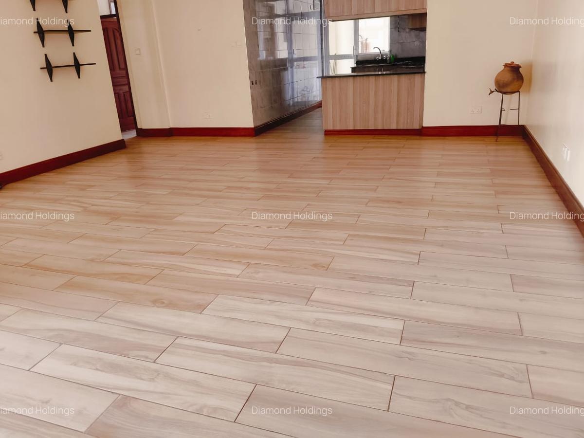 3 Bed Apartment with En Suite at Parklands - 6