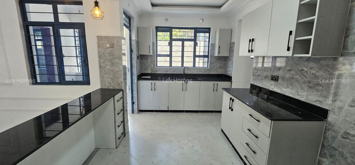 4 Bed House with En Suite at Rimpa - 7