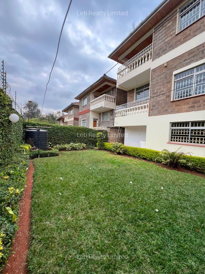 4 Bed Townhouse with En Suite in Lavington - 15