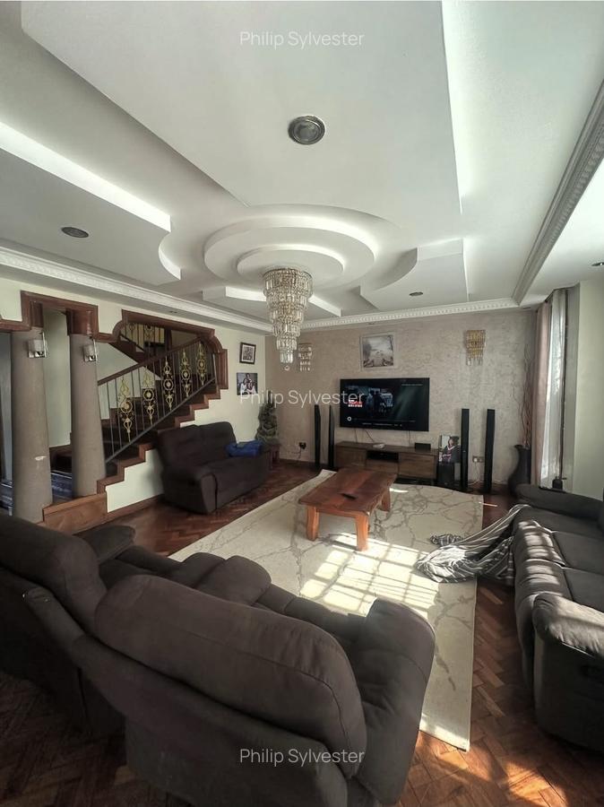 6 Bed Townhouse with En Suite at Dog Unit Road - 3