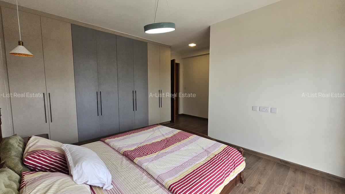 3 Bed Apartment with En Suite at Parklands Road - 8