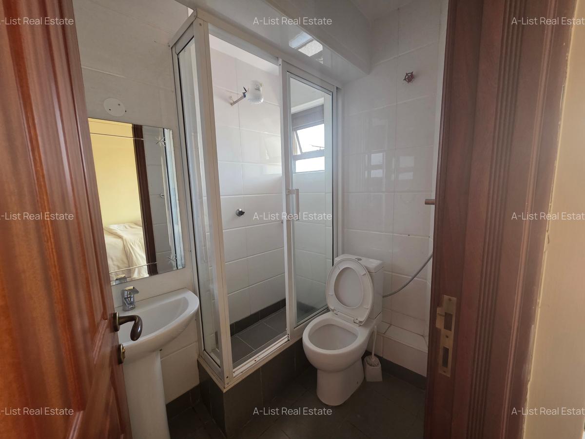 3 Bed Apartment with Lift at Brookside Drive - 11