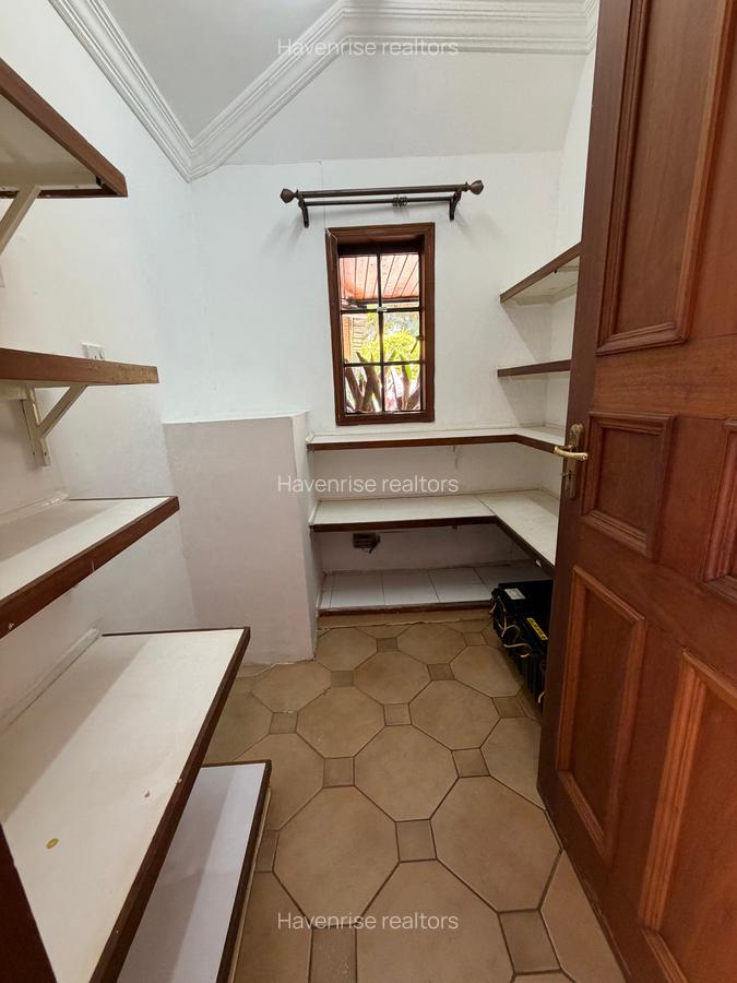 5 Bed House at Runda - 7