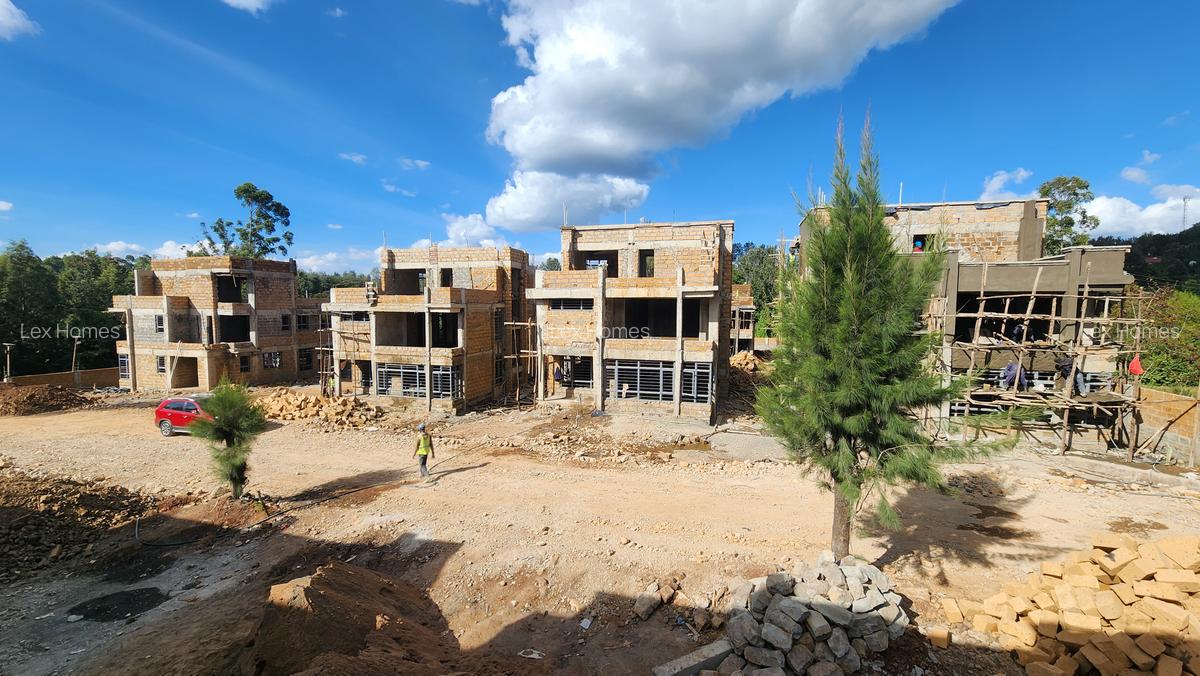 4 Bed House with En Suite at Forest Line Road - 5