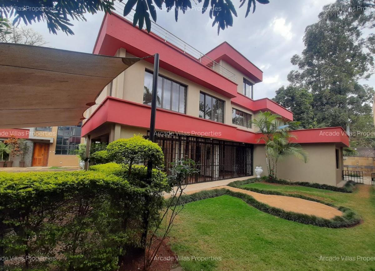 5 Bed Apartment with En Suite at Lavington - 1