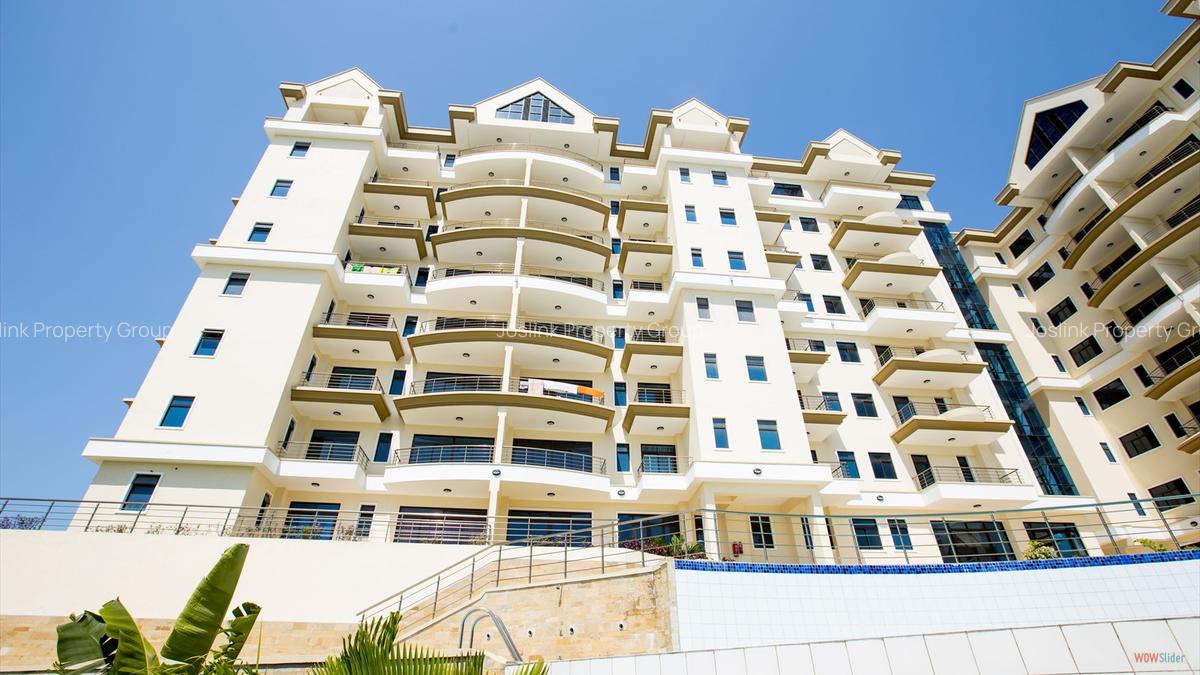 3 Bed Apartment with En Suite in Tudor - 10