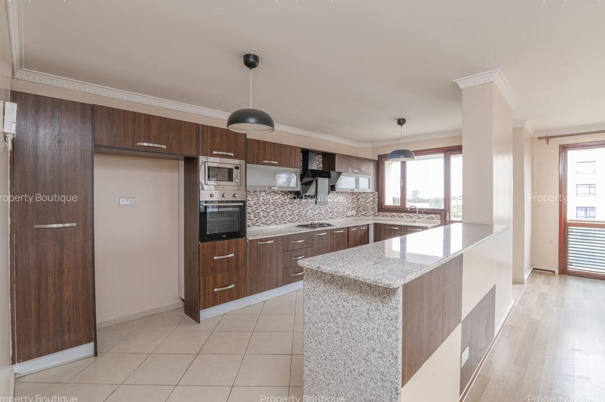 3 Bed Apartment with En Suite in Kileleshwa - 4