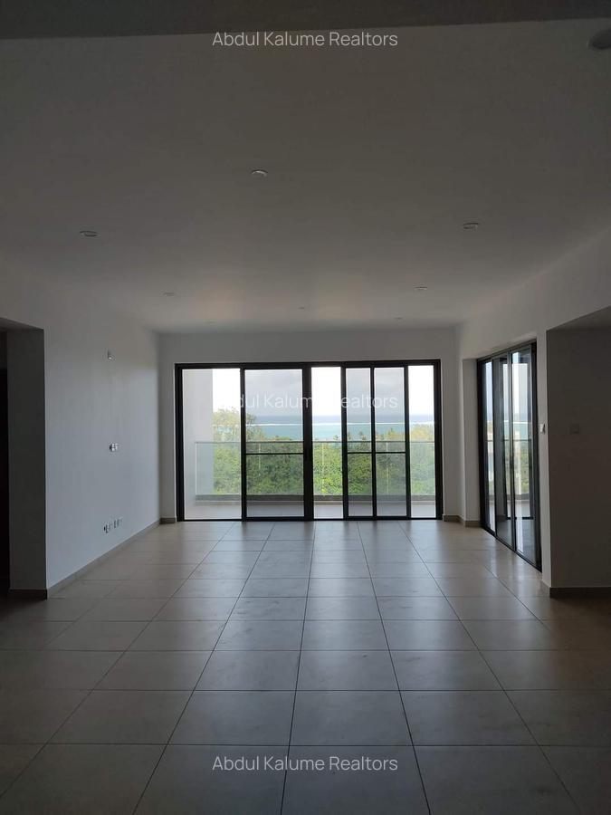 Serviced 3 Bed Apartment with En Suite at Shanzu - 14