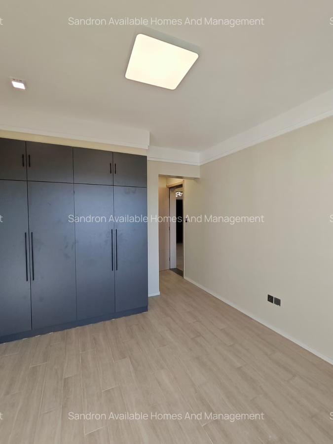 2 Bed Apartment with En Suite in Lavington - 6