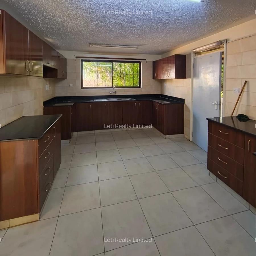 4 Bed Townhouse with En Suite in Kilimani - 5