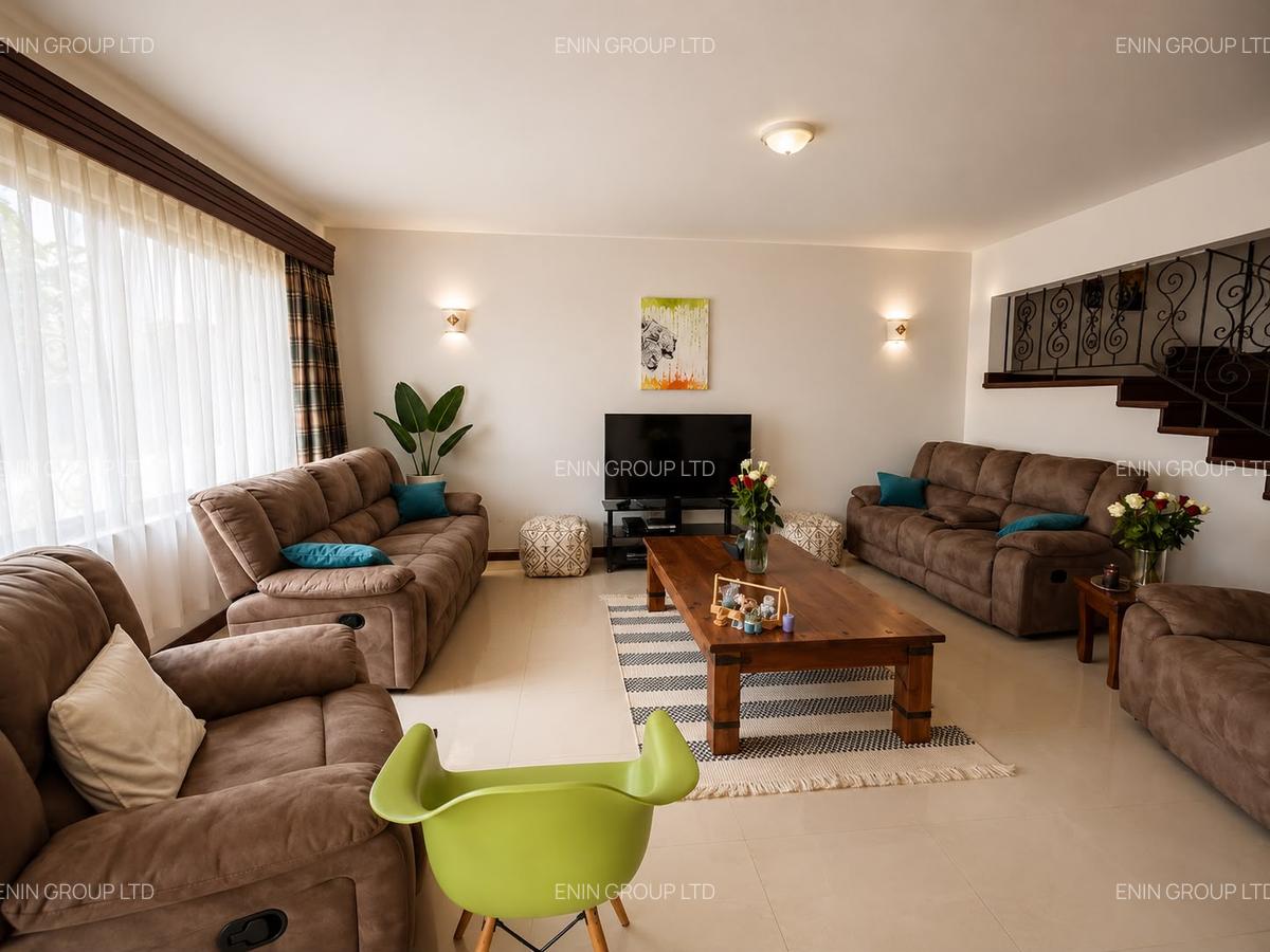 4 Bed Townhouse with En Suite at Grevillea Grove - 2