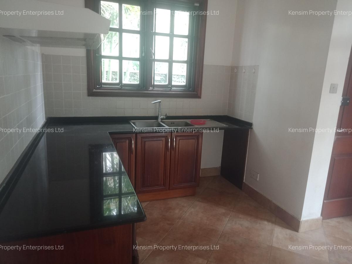 5 Bed House with En Suite in Loresho - 9