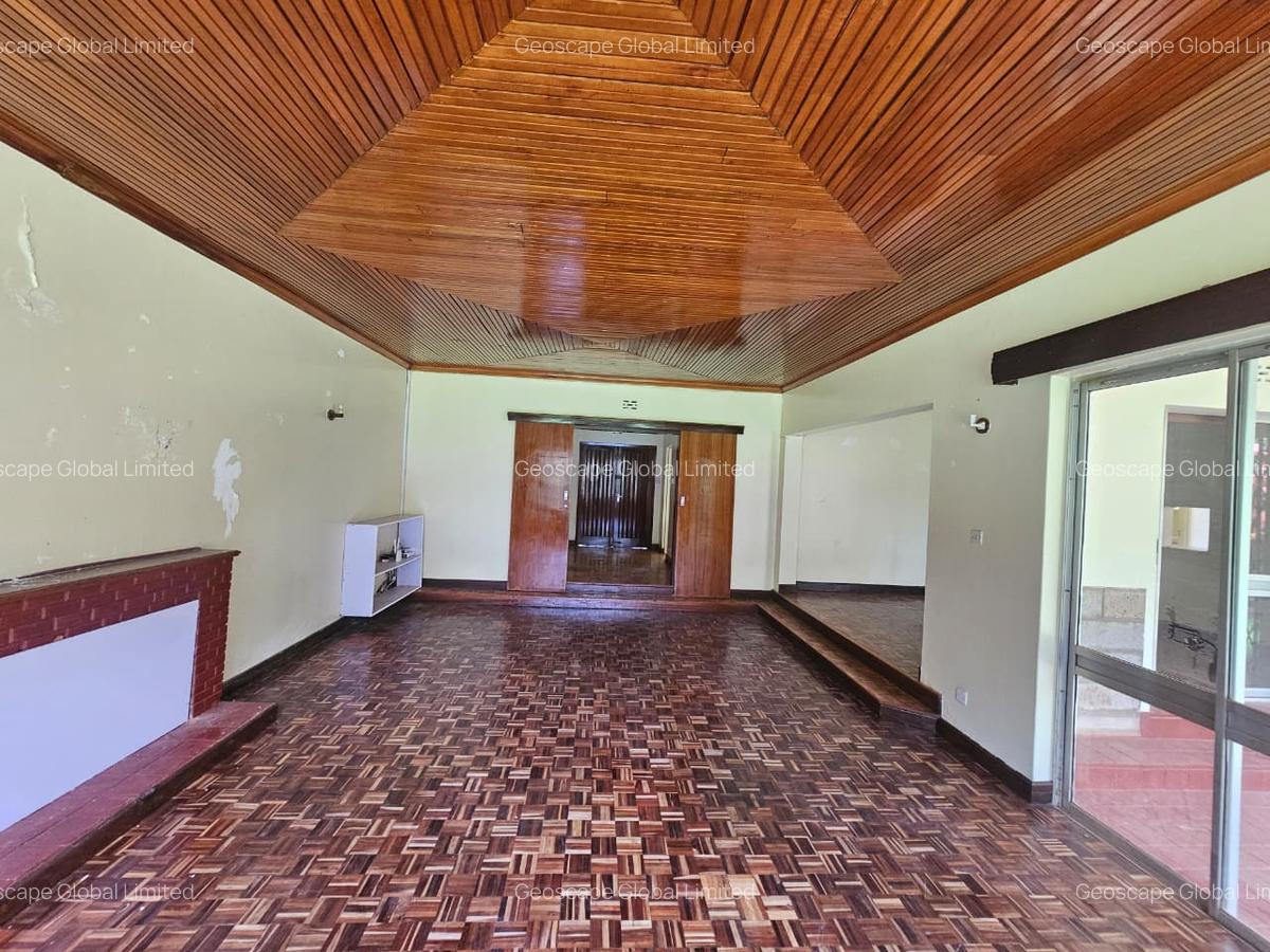 4 Bed House with En Suite in Runda - 10