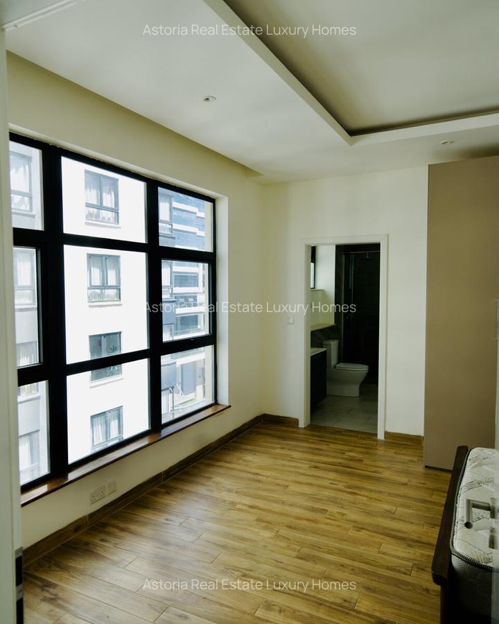 4 Bed Apartment with En Suite at 2026-382 - 10