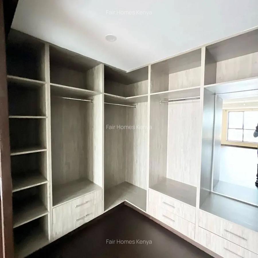 4 Bed Apartment with En Suite at Valley Arcade - 4
