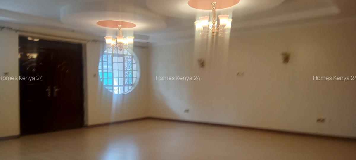5 Bed House in Runda - 13