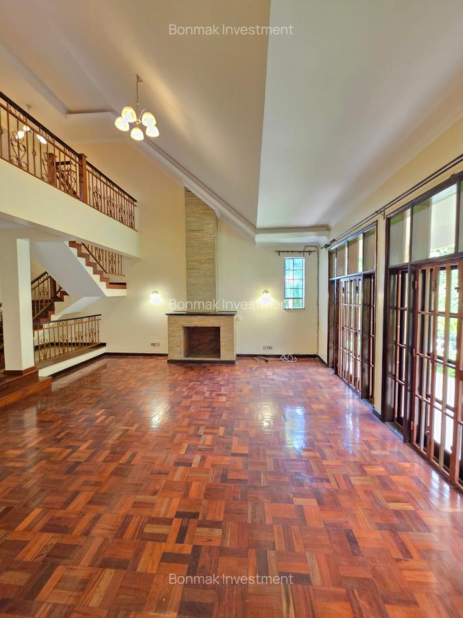 4 Bed Townhouse with En Suite at Rossylin Lone Tree - 10