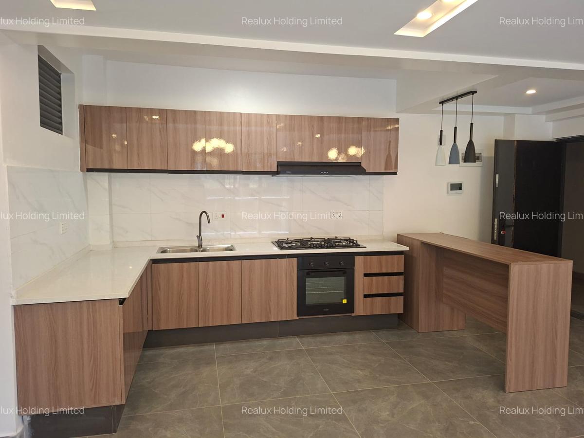 2 Bed Apartment with En Suite in Riverside - 11