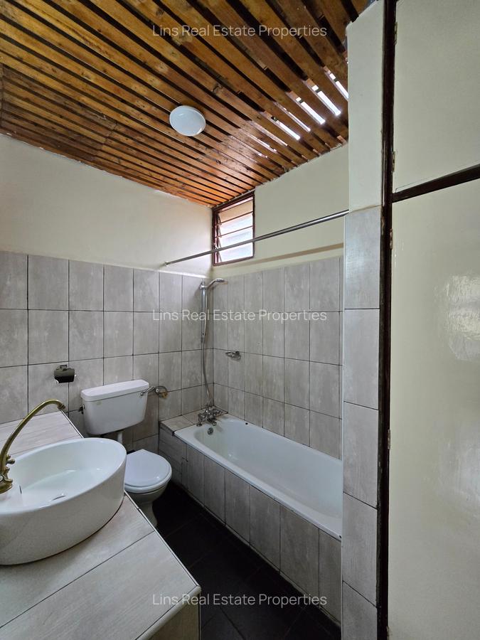 4 Bed Townhouse with En Suite in Kilimani - 10