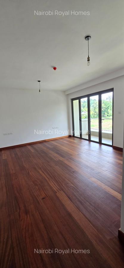4 Bed Townhouse with En Suite at The Loft Two Rives - 8