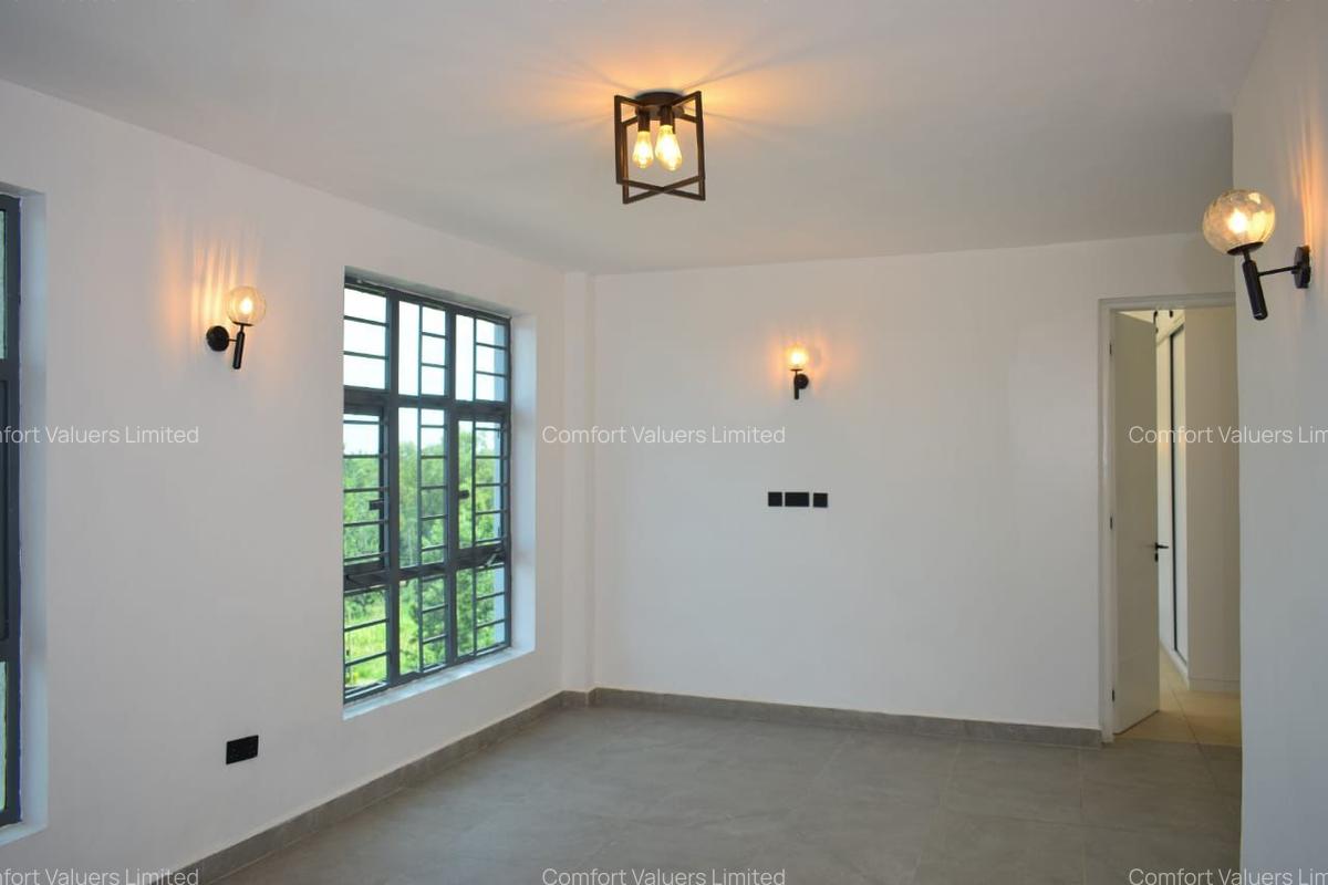 5 Bed Townhouse with En Suite at Ngoingwa Estate - 15