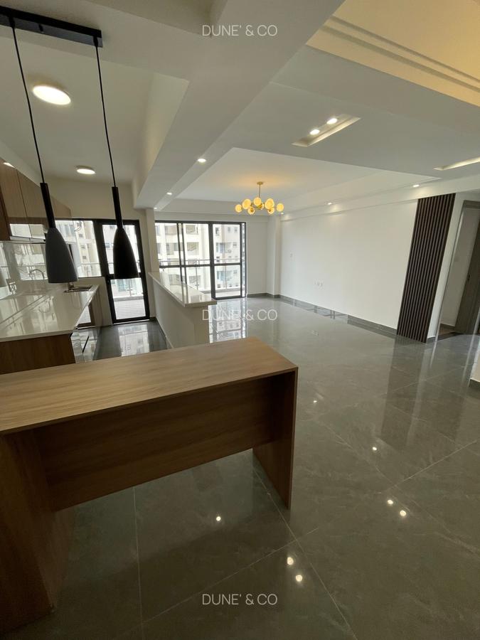 2 Bed Apartment with En Suite in Riverside - 5