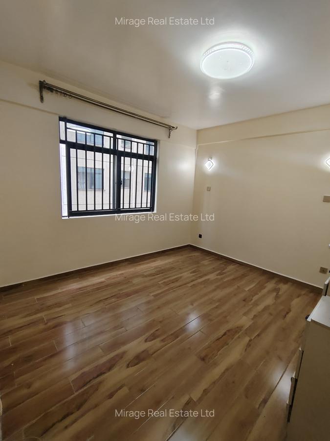 3 Bed Apartment with Gym in Kilimani - 11