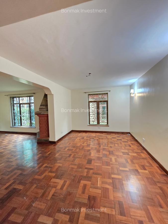 4 Bed Townhouse with En Suite at Lavington Green - 5