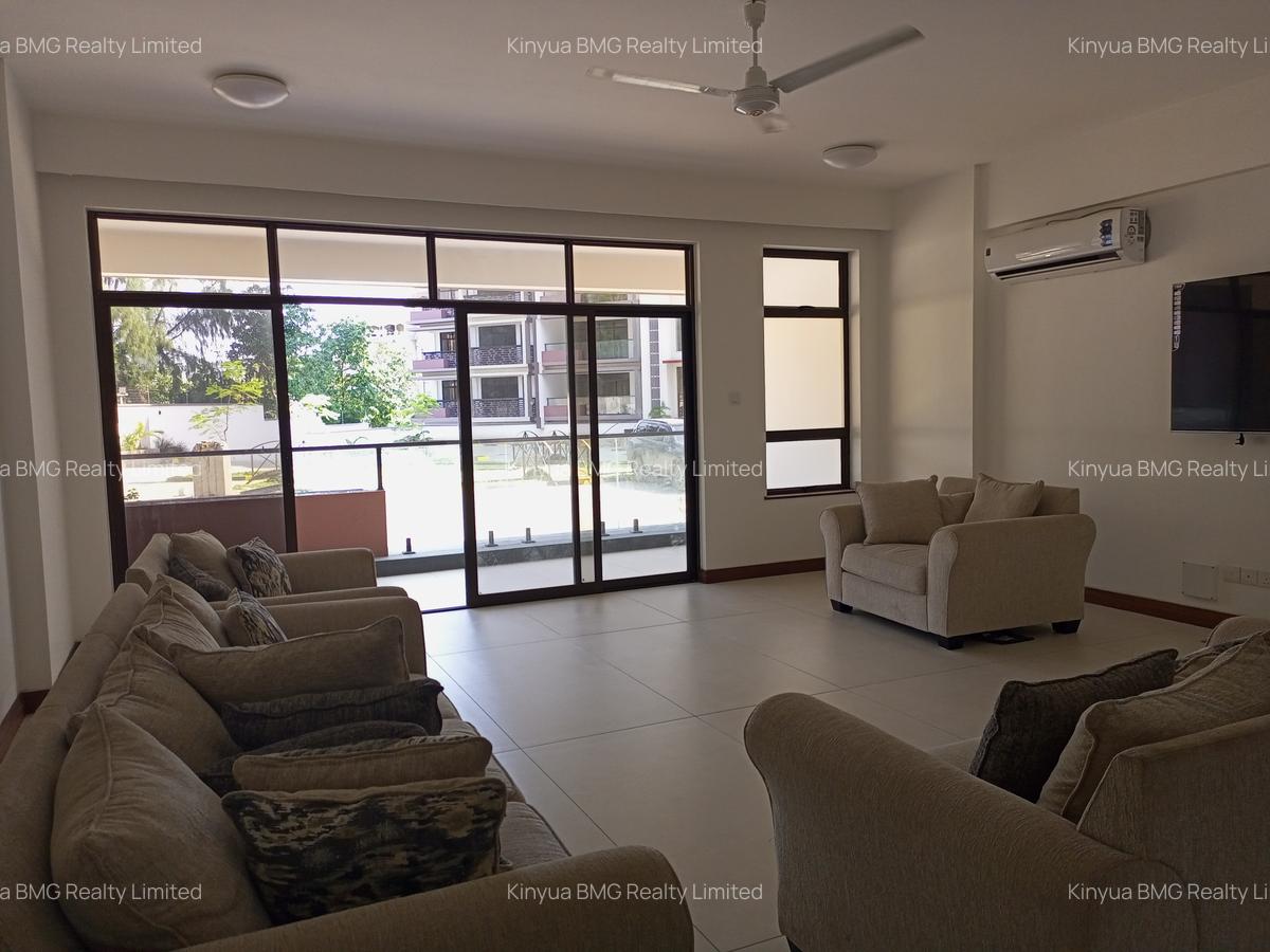Serviced 3 Bed Apartment with En Suite at Off Mt Kenya Road - 4